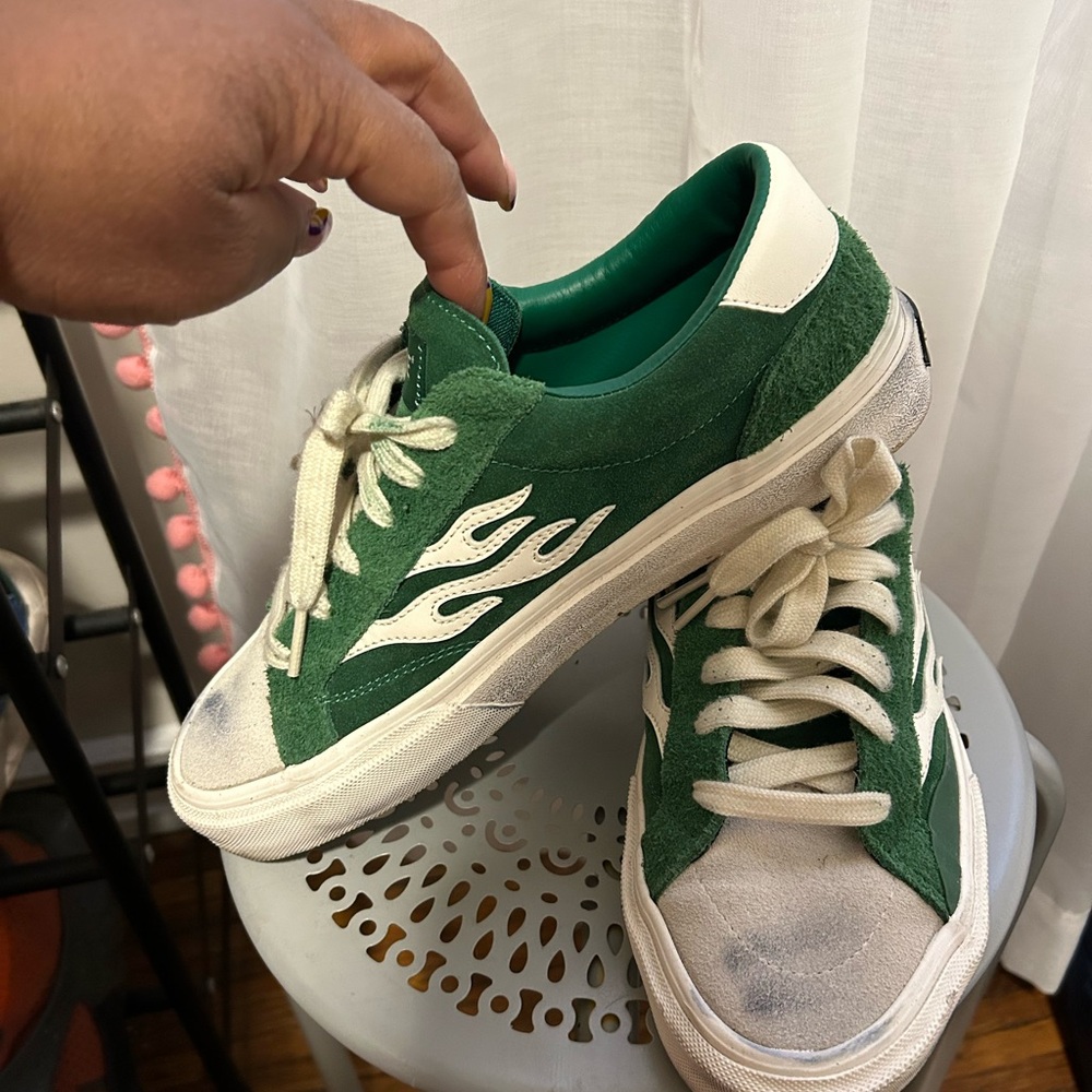 straye skater sneakers
